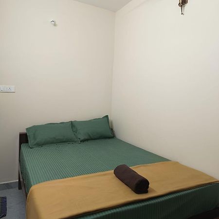 Omkara - The Fives Guest House Tiruvannāmalai Εξωτερικό φωτογραφία