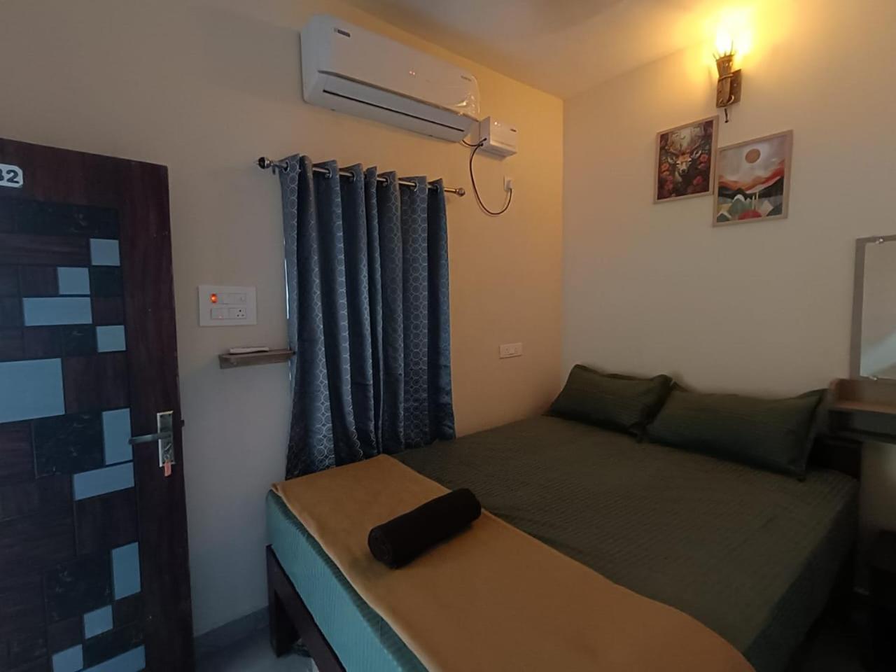 Omkara - The Fives Guest House Tiruvannāmalai Εξωτερικό φωτογραφία