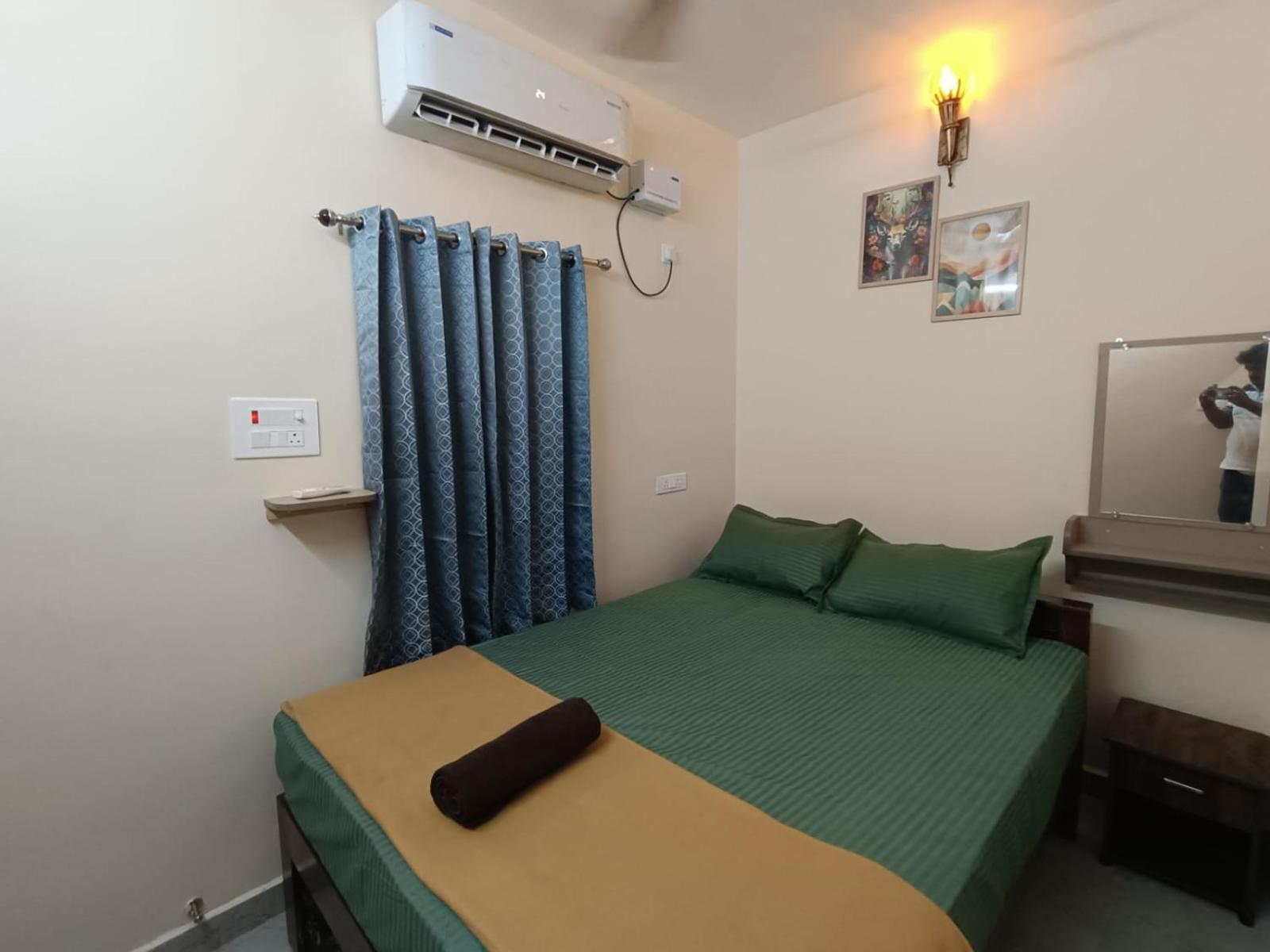 Omkara - The Fives Guest House Tiruvannāmalai Εξωτερικό φωτογραφία